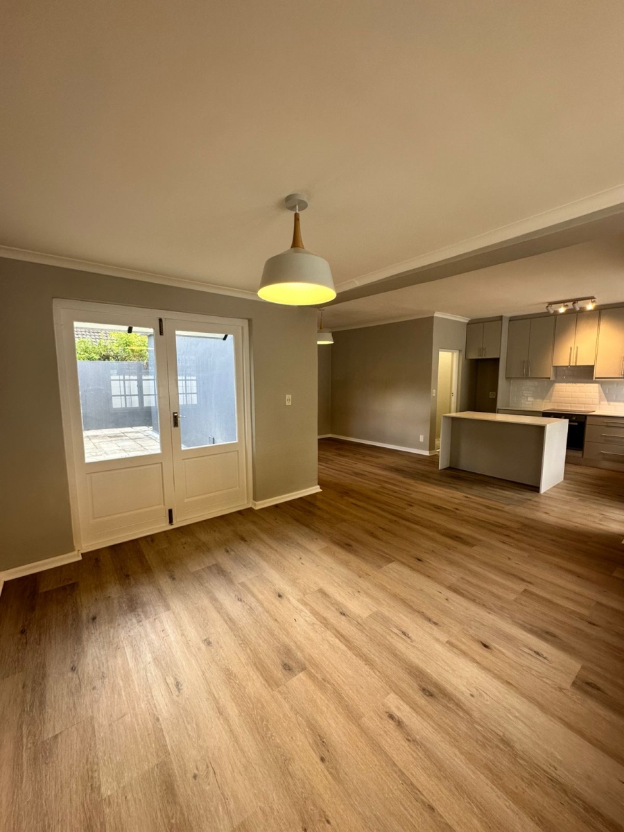 To Let 1 Bedroom Property for Rent in Harfield Village Western Cape